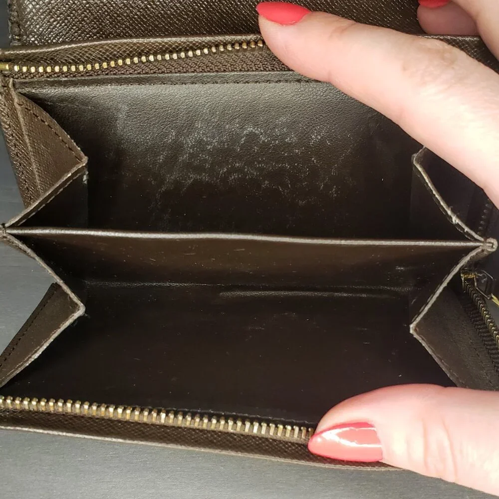 Louis Vuitton Bifold Wallet - Damier Ebene (Porte Monnaie Billets Tresor)